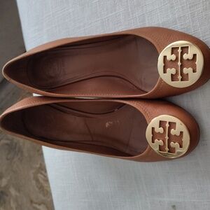 Tory Burch Sally All kBrown Wedge Shoes with Elegant Design